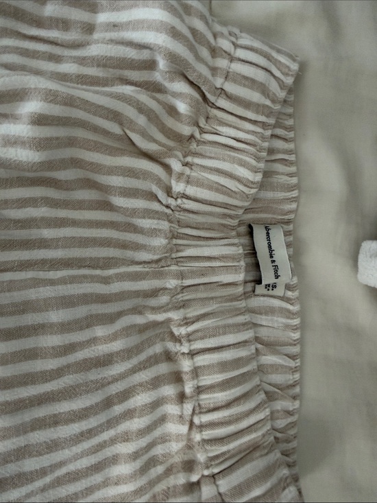 Abercrombie & Fitch Pants - Linen Abercrombie & Fitch Beige and White Striped Elastic Waist pants